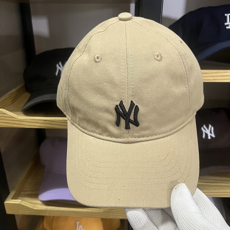 Small label deep khaki-ny scanning code